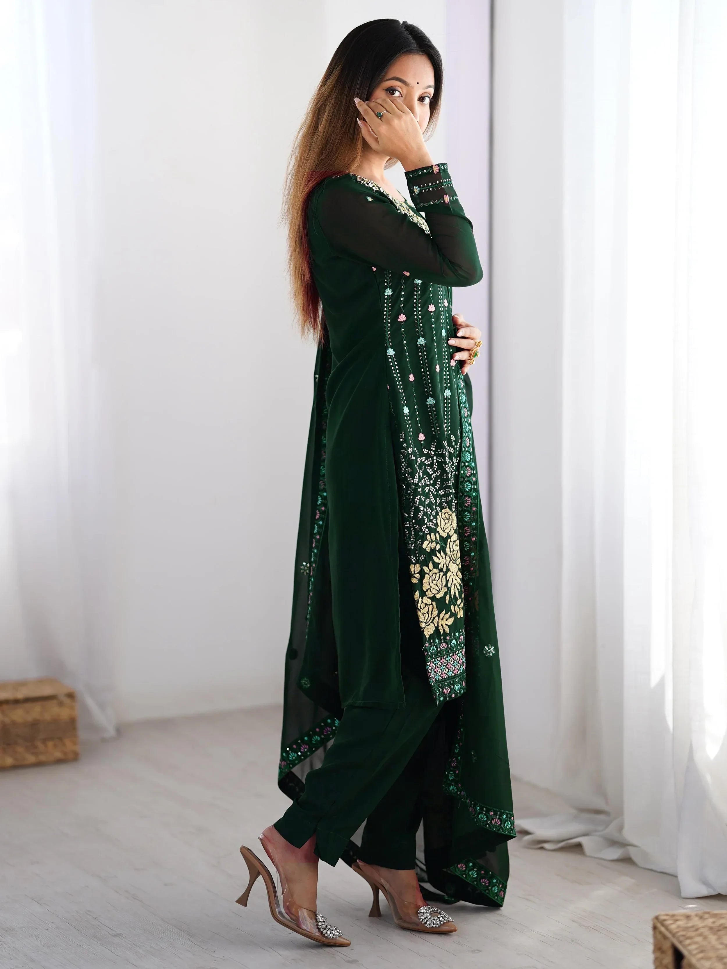 Green Dramatic Georgette Sequins Event Wear Straight Suit