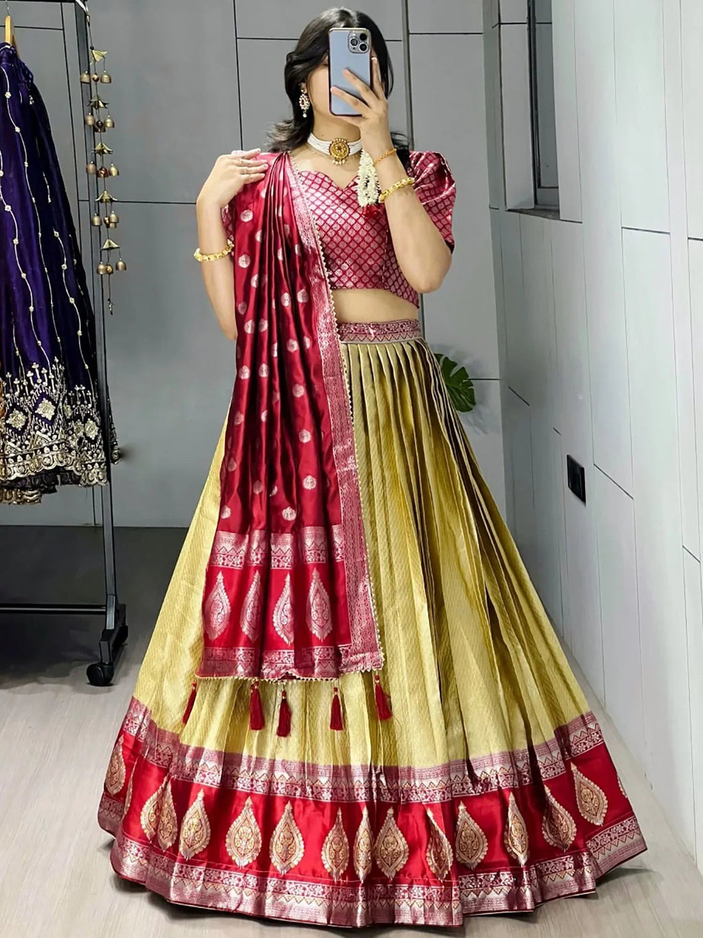 Green Great And Zari Weaving Silk Wedding Wear Lehenga Choli
