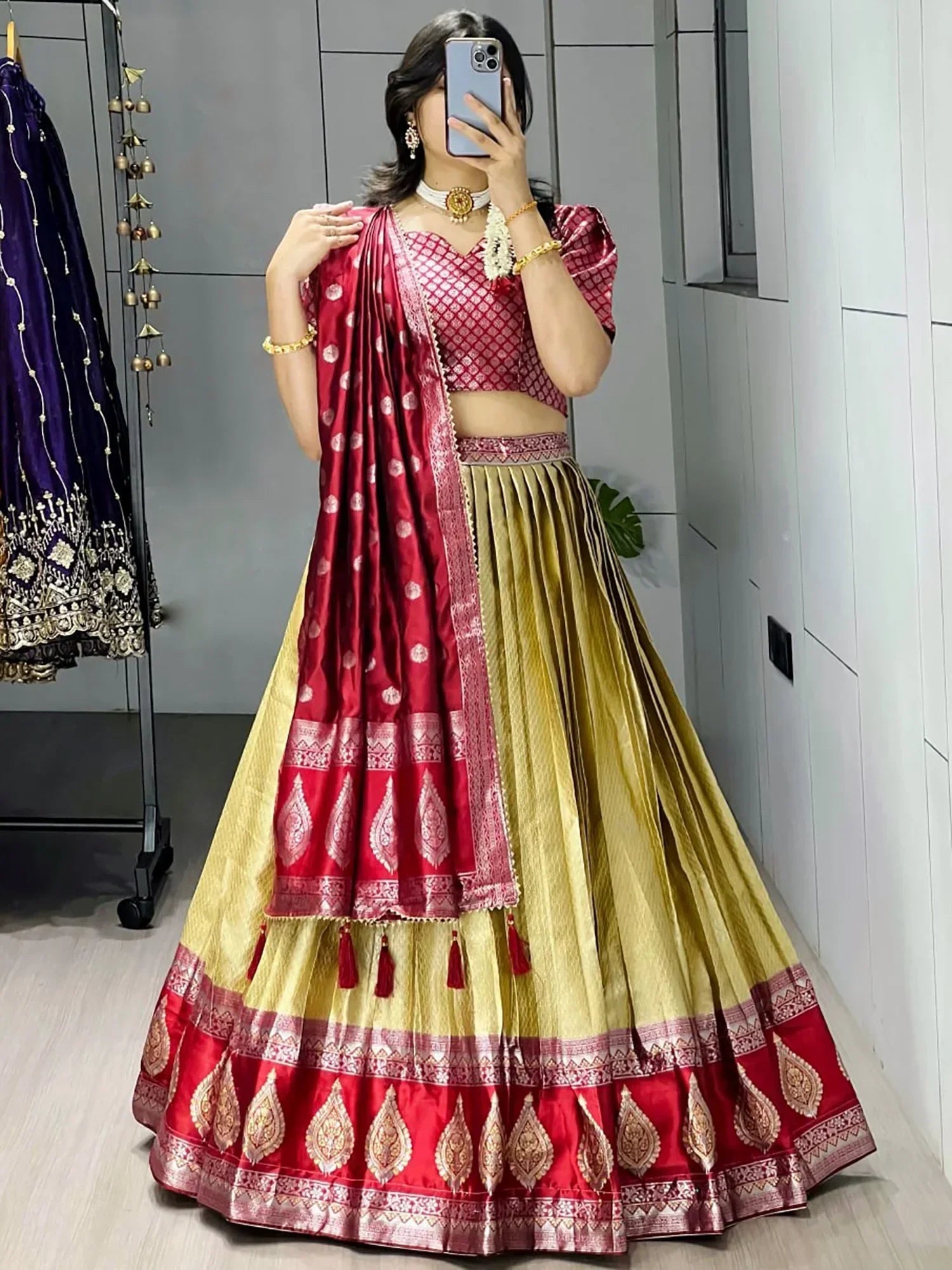 Green Great And Zari Weaving Silk Wedding Wear Lehenga Choli