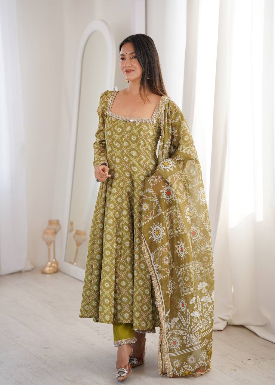 Printed Maslin Gown with Mirror Lace Work and Organza Dupatta