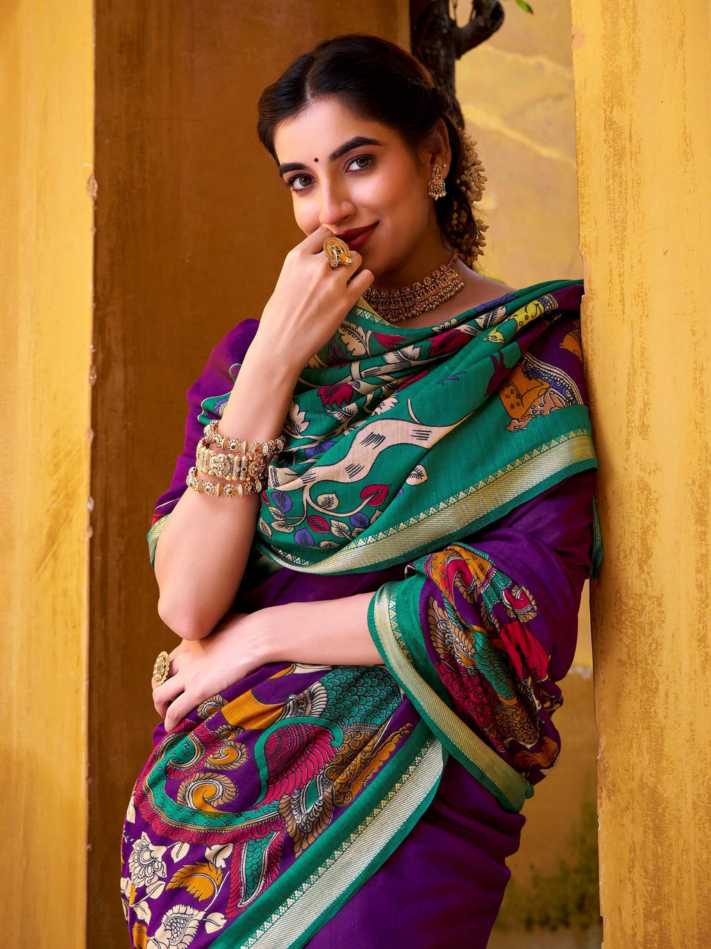 Purple Enchanting Chanderi Weaving Saree With Blouse