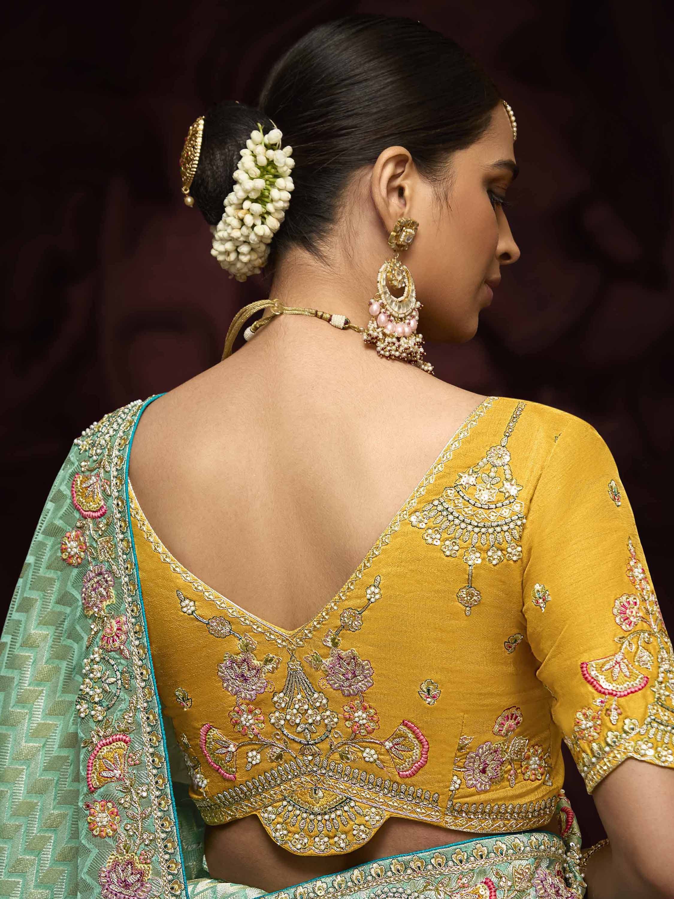 Stunning Light Green Zari Weaving Kanjivaram Silk Saree With Blouse