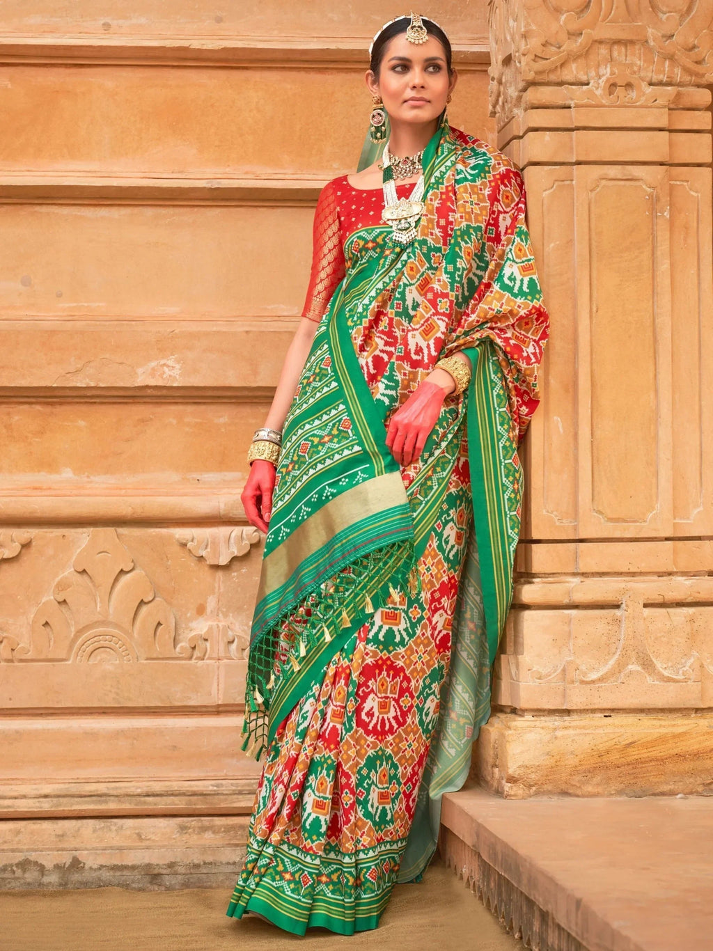 Stunning Green Patola Printed Silk Traditional Saree With Blouse